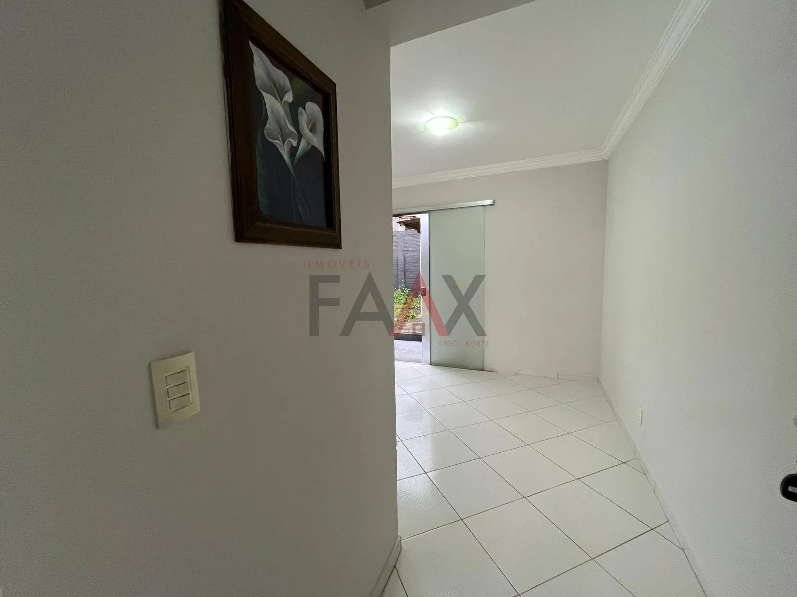 Imagem Excelente Sobrado com Suíte e Sacada no Bairro Santa Cruz.