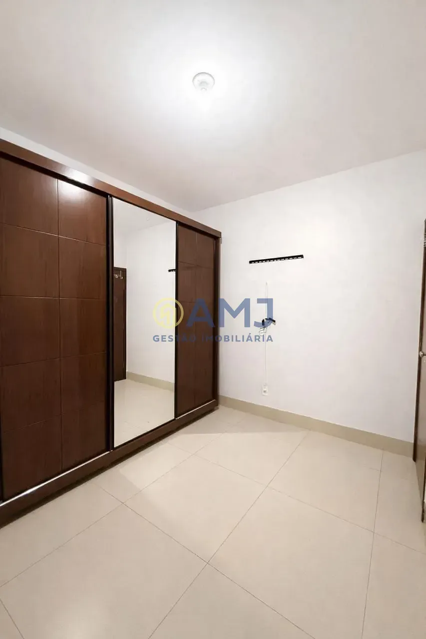 Imagem Casa à Venda no Residencial Canadá - Goiânia