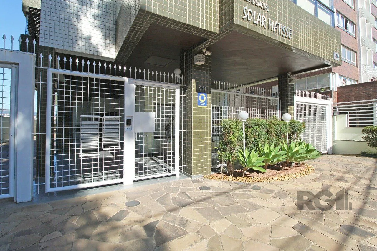 Imagem Apartamento de 3 dormitórios, suíte e 2 vagas de garagem no bairro Petrópolis em Porto Alegre