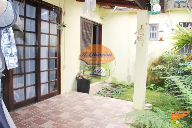Imagem Casa 03 Dormitórios ( 01 suíte ) 500 metros da Praia - Pereque Açú