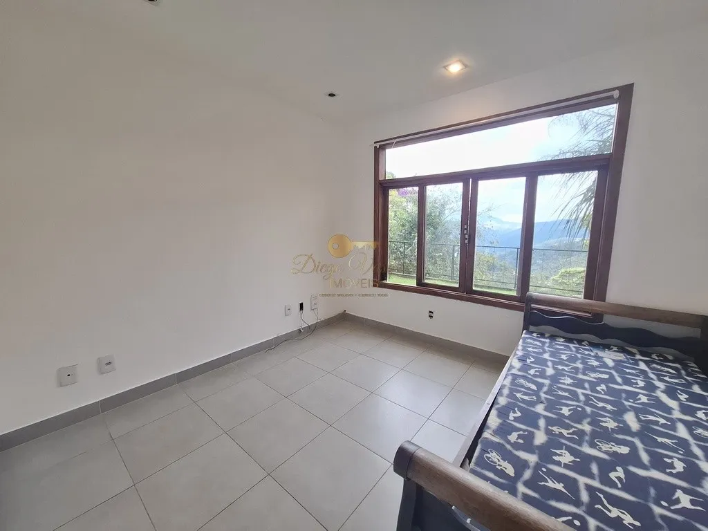 Imagem Casa em Condomínio para Venda em Teresópolis / RJ no bairro Green Valley