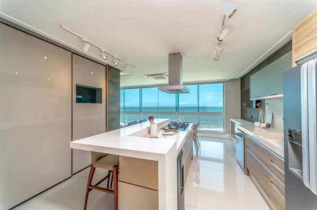 Imagem Apartamento Frente Mar para Venda em Balneário Camboriú, CENTRO, 4 dormitórios, 4 suítes, 5 banheiros, 4 vagas