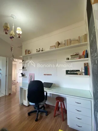 Imagem Casa de Alto Padrão em Condomínio Fechado no Parque Taquaral - Campinas/SP

Se você busca confort...