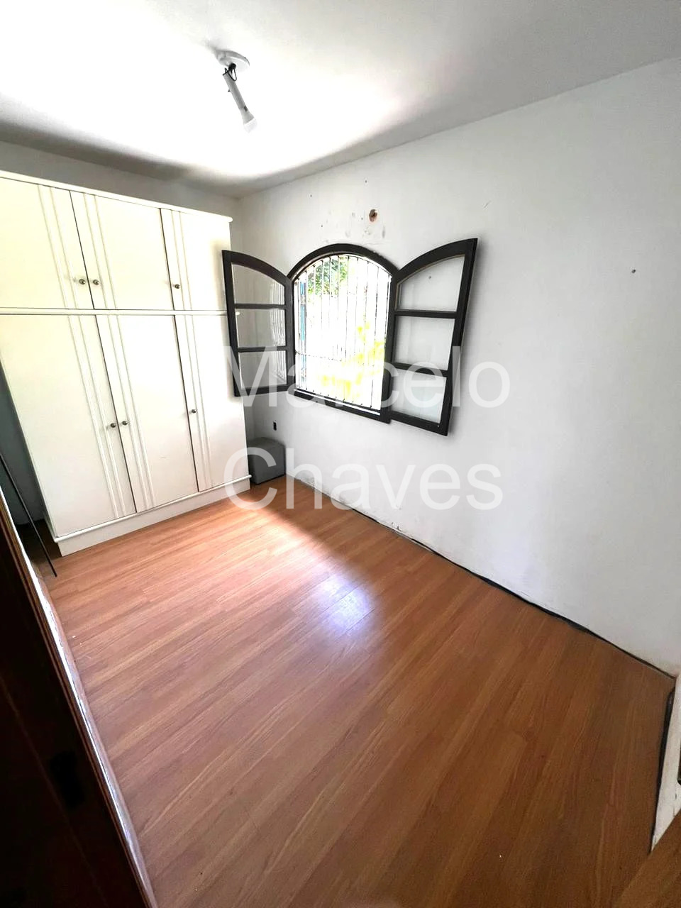 Imagem Sobrado com 3 Quartos à Venda, 100 m² em Jardim Botânico - Porto Alegre