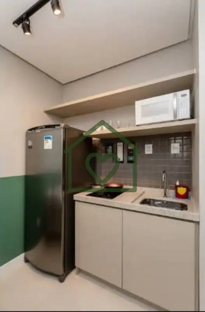 Imagem Estúdio moderno e bem aproveitado, com cozinha completa e banheiro privativo, ideal para quem busca...