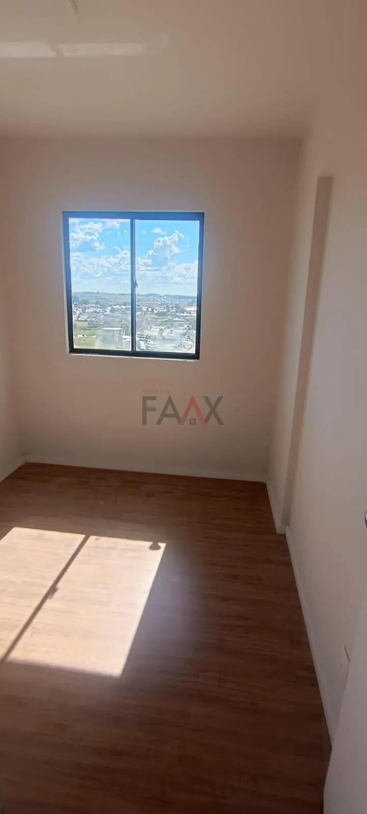Imagem Apartamento 2 Quartos com Suíte para Locação no Vista Batel