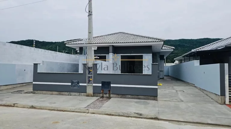 Imagem CASA RESIDENCIAL em São José - SC, Forquilhas