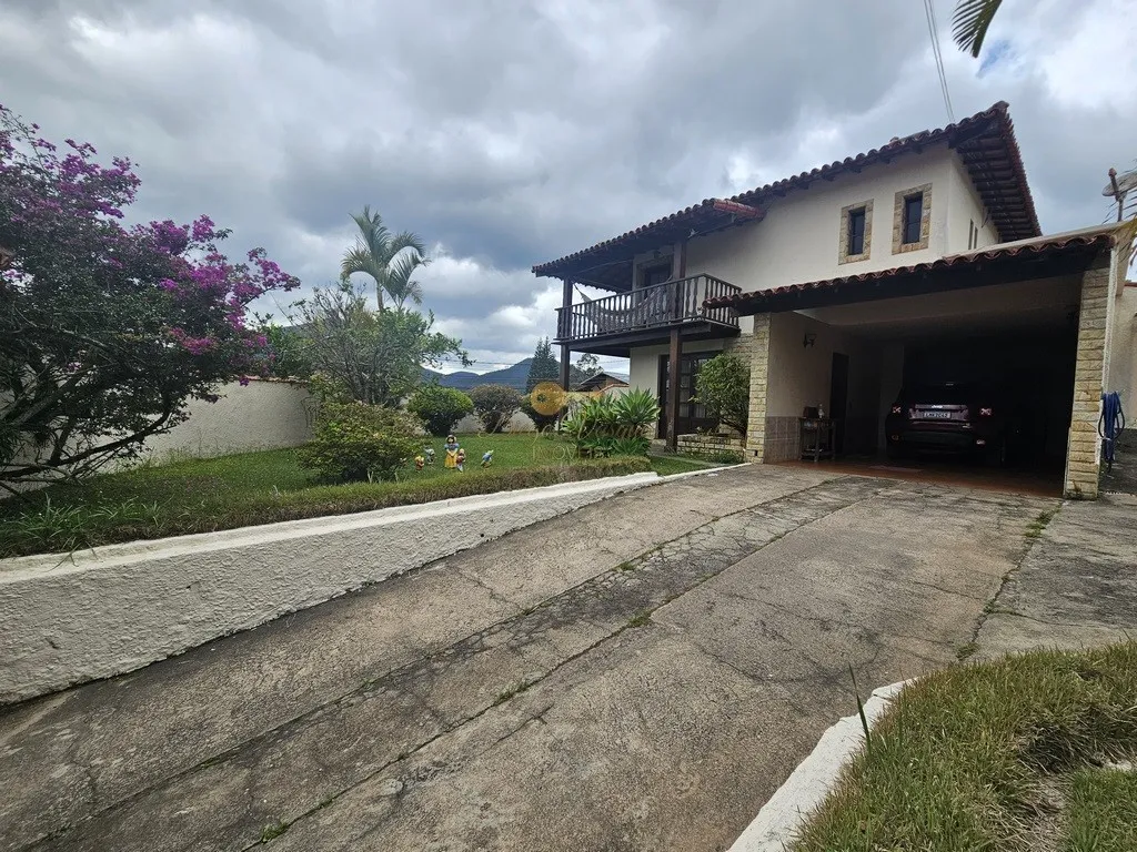 Foto do imóvel Casa para Venda em Teresópolis / RJ em Rua Oliveira Lima