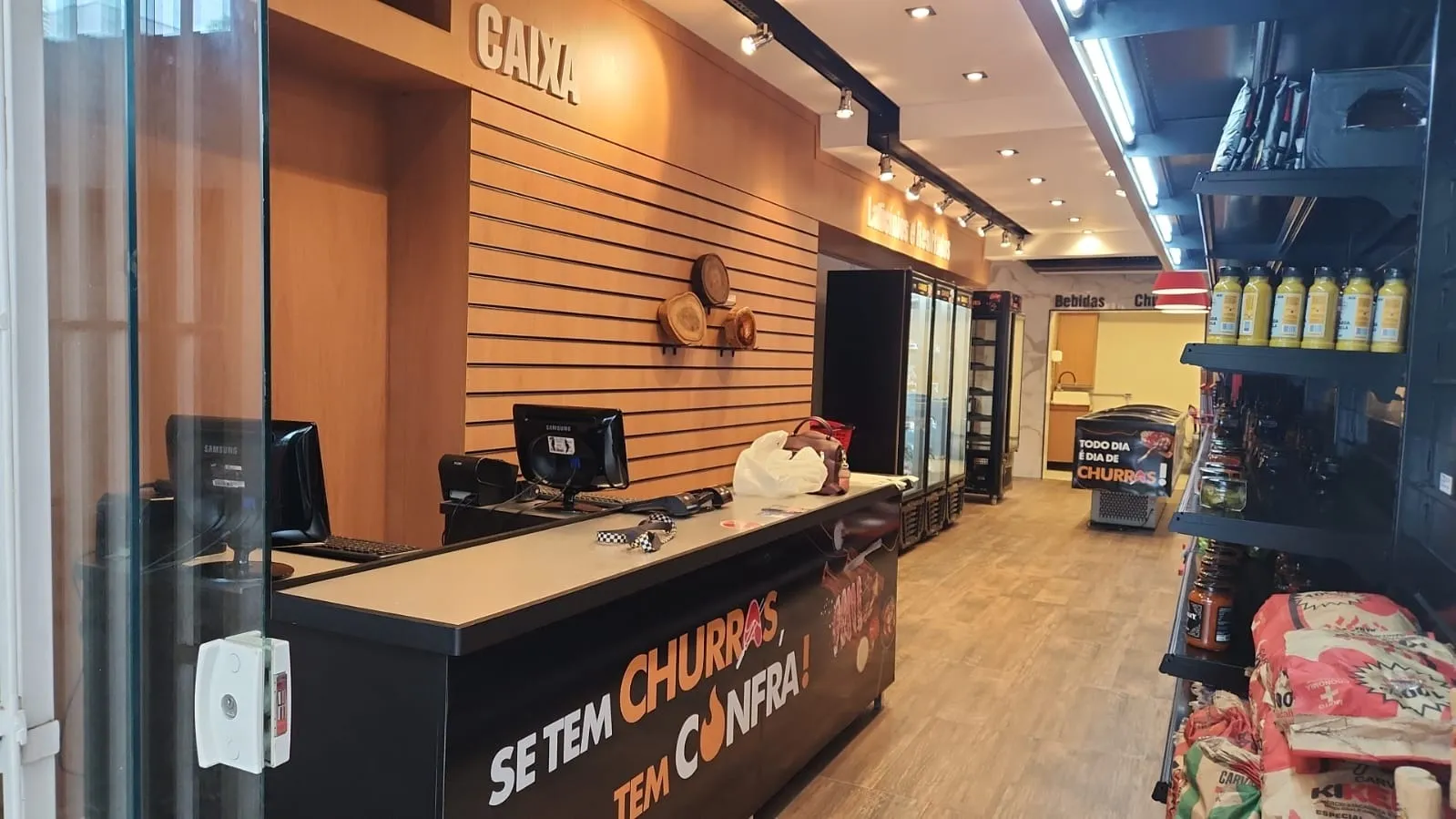 Imagem Ponto Comercial Raridade Carnívora: Uma Jornada Sensorial na Boutique de Carne Espetacular em Santos