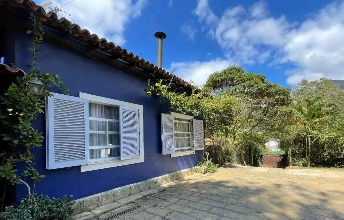 Imagem Casa para Venda em Petrópolis / RJ no bairro Araras
