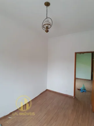 Imagem Sobrado para Locação, com Suíte e Varanda na Vila Gumercindo.