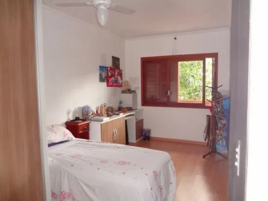 Imagem Casa para Venda - 330m², 4 dormitórios, sendo 1 suites, 3 vagas - Santana
