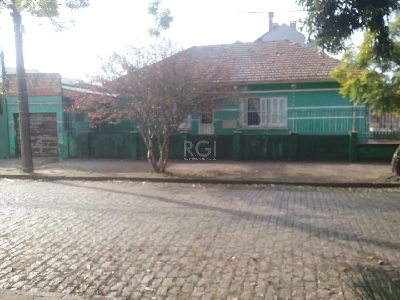 Imagem Casa para Venda - 200m², 3 dormitórios, 6 vagas - São Geraldo