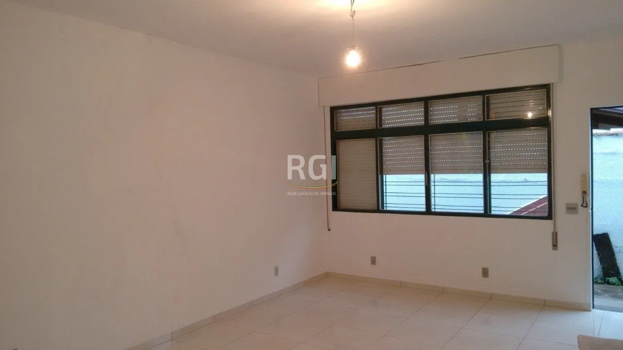 Imagem Casa para Venda - 363m², 3 dormitórios, sendo 1 suites, 2 vagas - São João