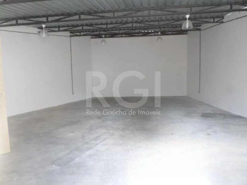 Imagem Casa Comercial com pavilhão de 294,03m² no bairro São Geraldo -Porto Alegre