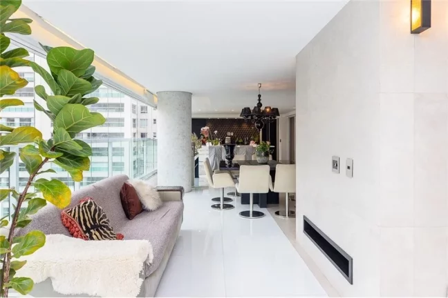 Imagem Apartamento Alto Padrão à Venda Em Moema Pássaros Com 4 Suítes e 4 Vagas