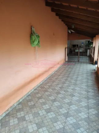 Imagem A Chácara tem 1000m2de terreno, casa com 3 dormitórios, sala ampla, cozinha, até gourmet e uma á...