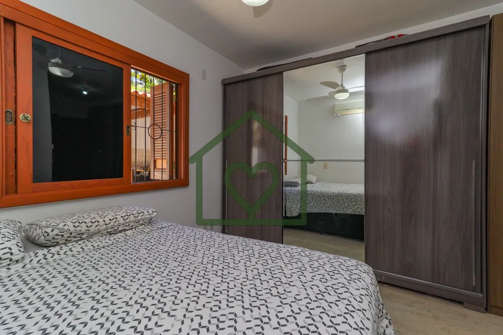 Imagem Casa no Residencial Parque Guadalupe entre a Sociedade Hípica de Porto Alegre e Sociedade do BRDE, ...