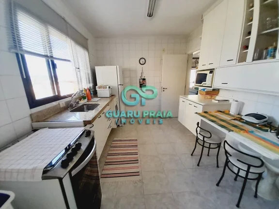 Imagem 3 dormitórios, sendo 1 suíte, sala 2 ambientes, cozinha planejada, 3 banheiros, área de serviço, totalmente equipado, WC de empregada, terraço e 2 vagas de garagem