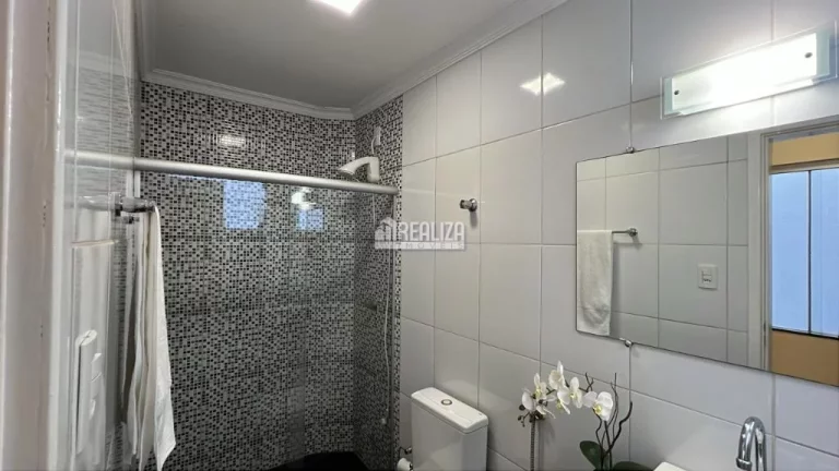 Imagem Excelente Apartamento de 3 dormitórios no Edificio Narana, bairro Vila Olímpica, em Uberaba!
