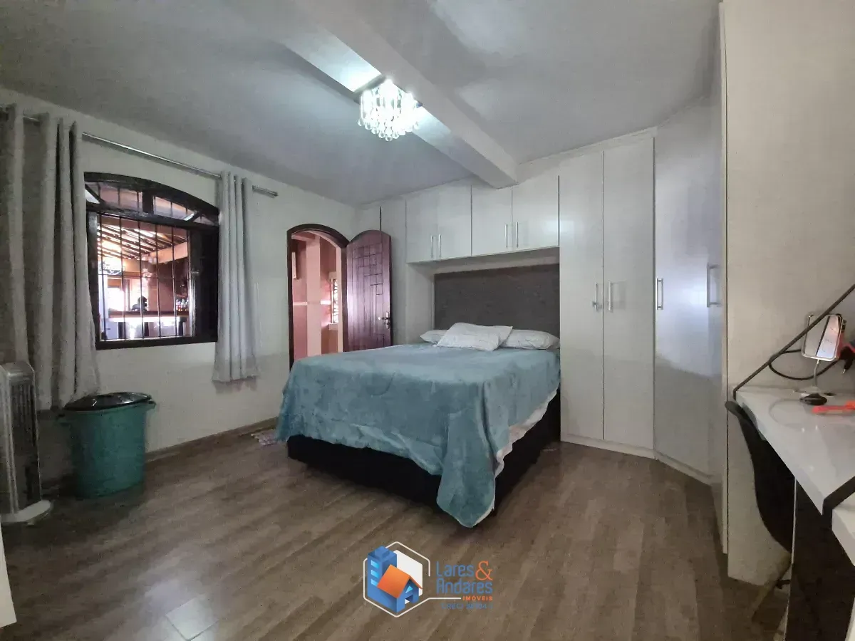 Imagem Sobrado para venda em Vila Tolstoi com 2 quartos, sendo 1 suíte, 180m²