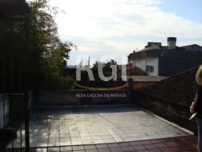 Imagem CASA AMPLA COM 7 DORMITÓRIOS NO BAIRRO GLÓRIA - PORTO ALEGRE