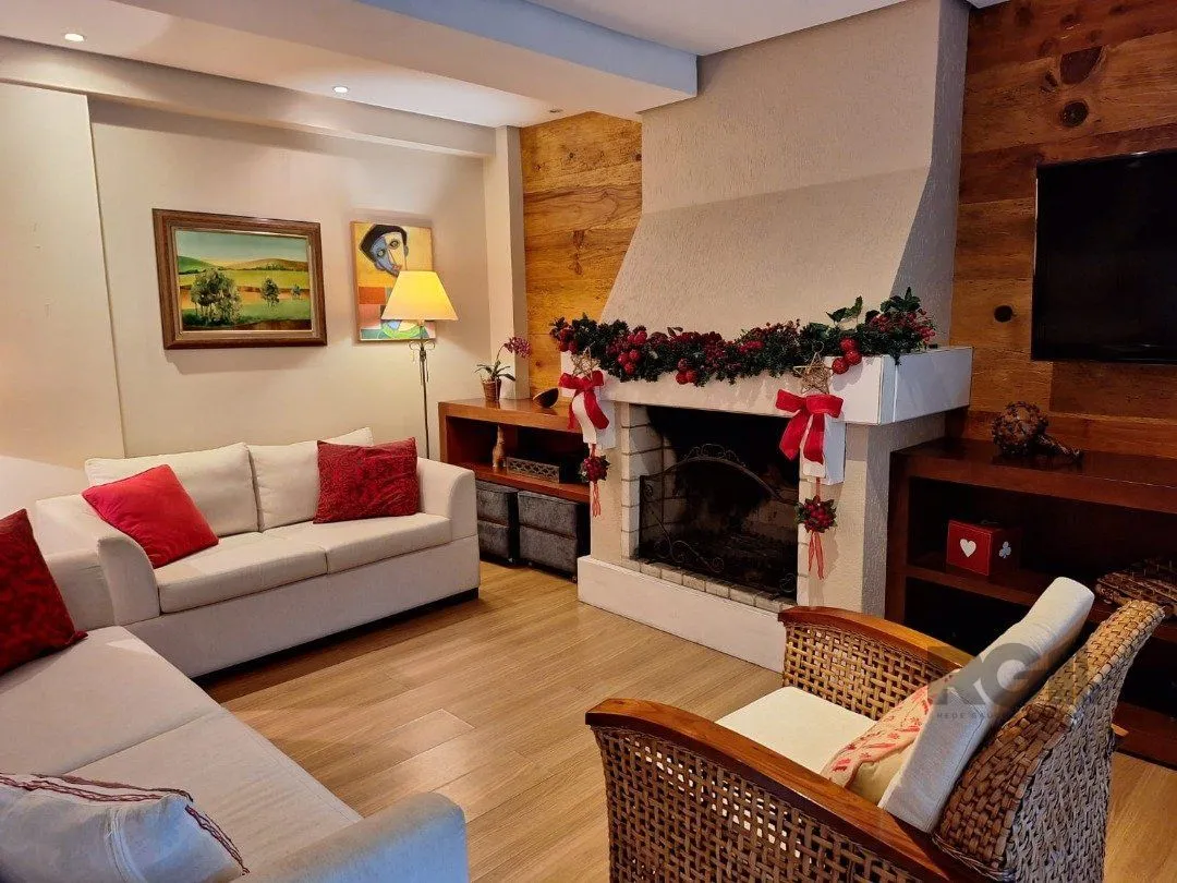 Imagem Casa condomínio | 4 quartos | 1 suíte | 2 vagas | Gramado - RS