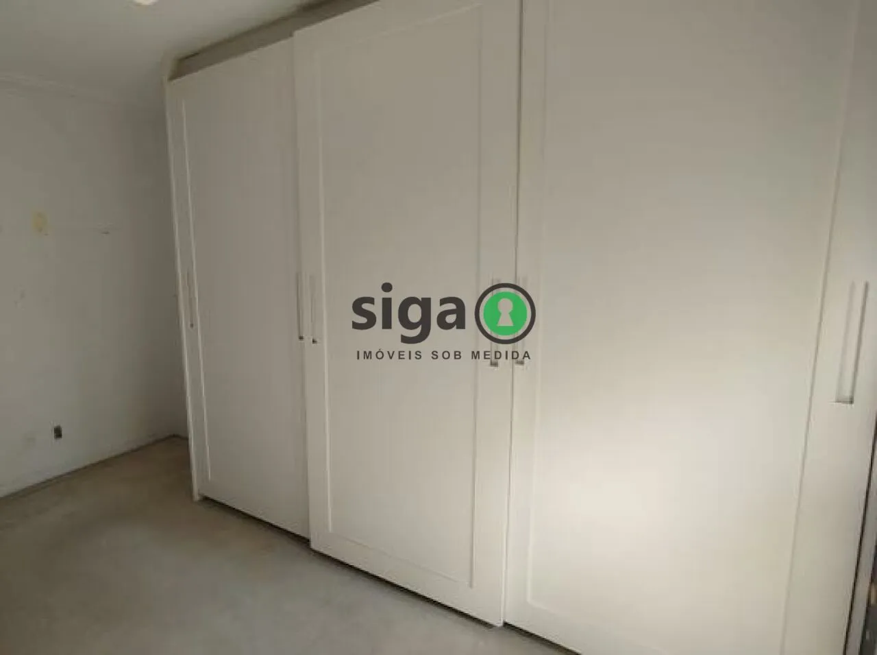 Imagem Apto para locação no bairro Cerqueira Cesar, com 2 suites, 2 vagas, para locação. SEMI MOBILIADO