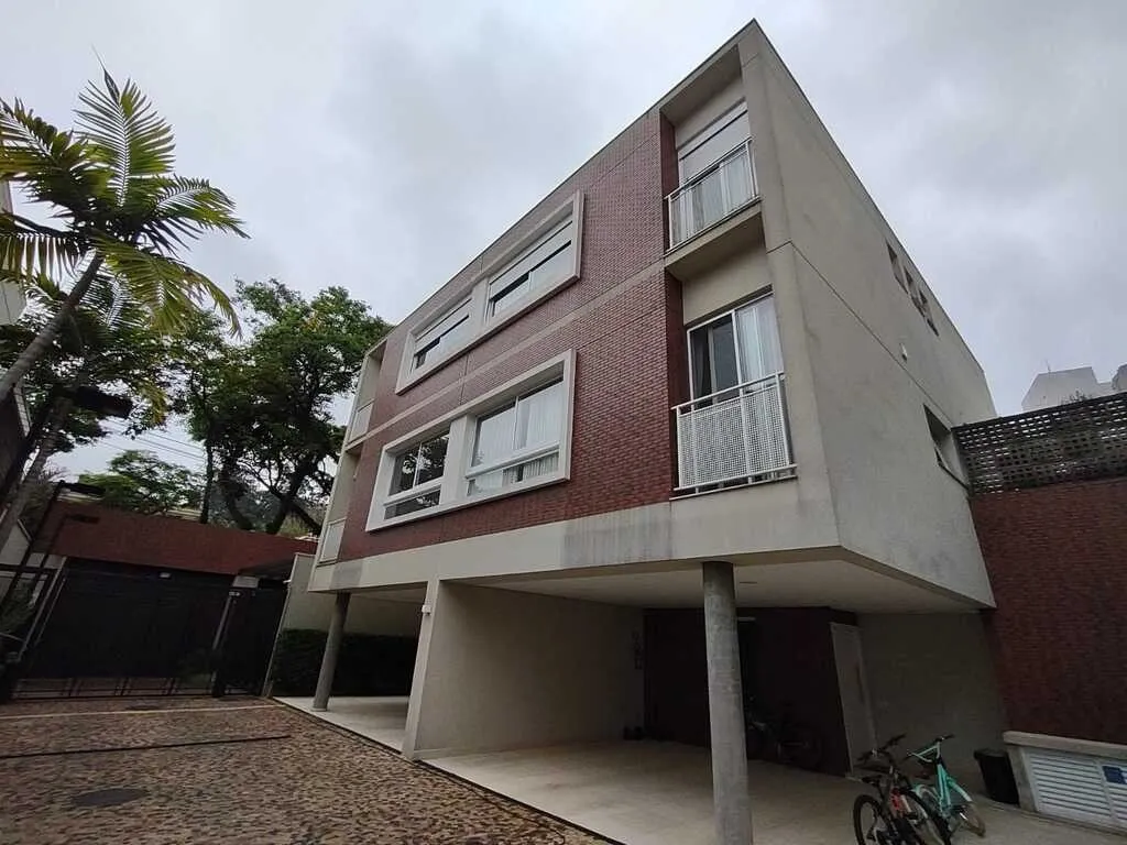 Imagem Casa Duplex 324,87M², 4Q, 4 Suítes, 7 Banheiros, 3 Vagas, Academia, Segurança 24h, Jardim, Portaria, Praça.