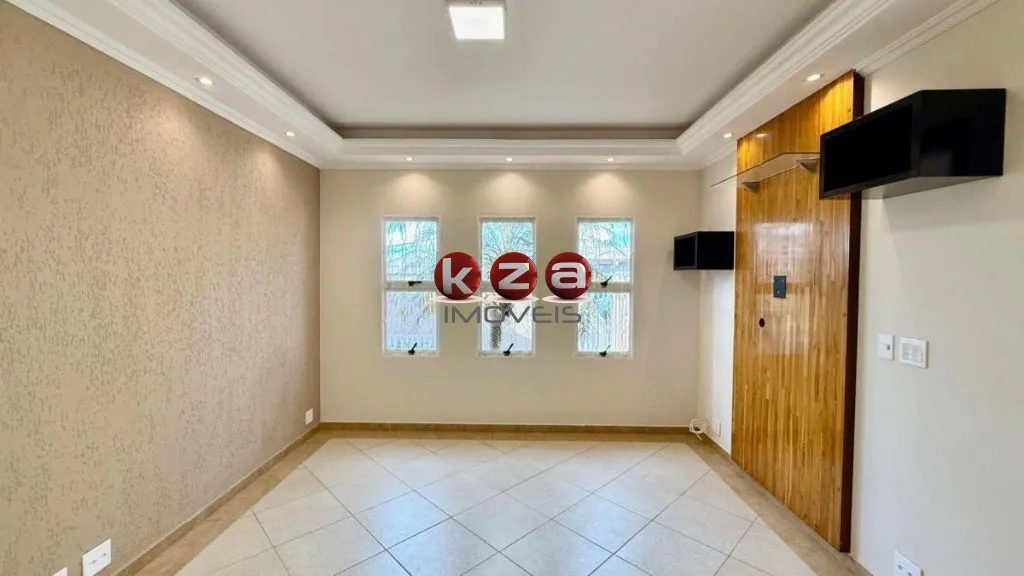 Imagem Oportunidade única: Casa à venda em Valinhos-SP, Jardim Santa Helena, 3 quartos, 1 suíte, 1 sala, 3 banheiros, 2 vagas de garagem, 172m².