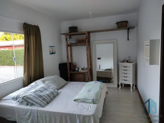 Imagem Casa a venda 03 quartos c/suíte, bem localizada em Guaratuba PR