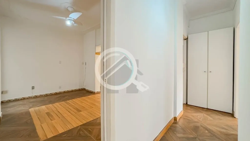 Imagem Ótima oportunidade na Cidade Baixa! Apartamento de 3 dormitórios, sendo 2 suítes, desocupado, hal...