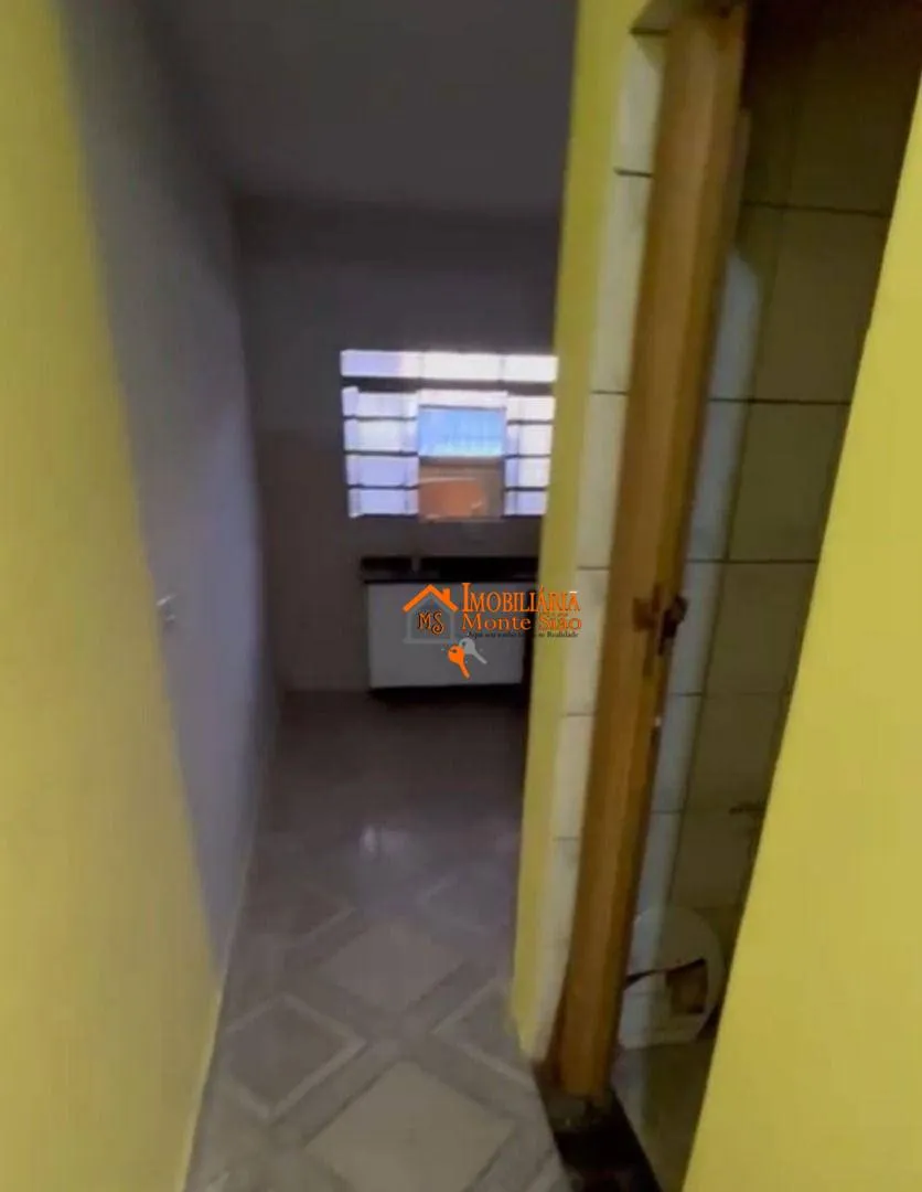 Imagem Casa com 3 dormitórios à venda, 100 m² por R$ 260.000,00 - Cidade Soberana - Guarulhos/SP