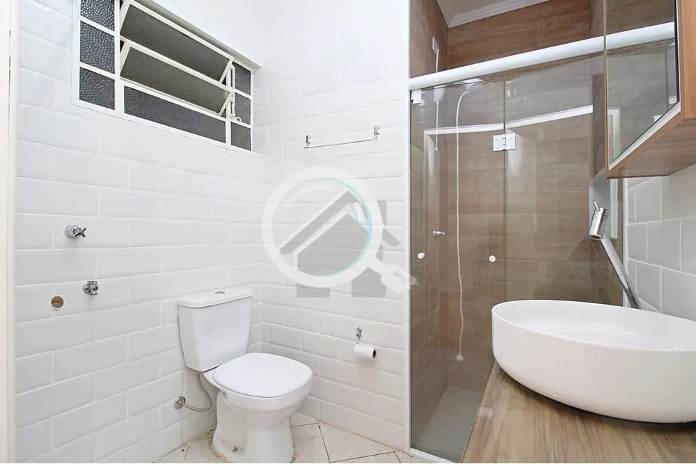 Imagem Excelente apartamento à venda, localizado na Avenida Alberto Bins, junto ao SENAC. Apartamento com ...