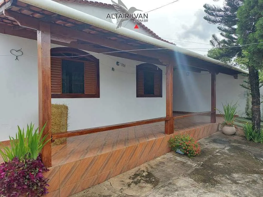 Imagem Casa antiga em bom estado