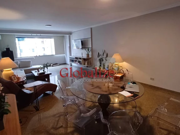 Imagem Apartamento à venda com 237m², 3 suítes, 2 vagas, portaria 24h, elevador por R$875.000,00 no Gonzaga em Santos
