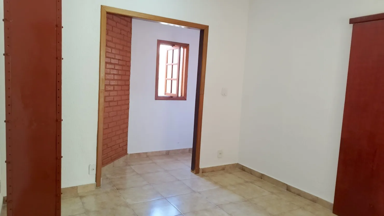 Imagem Comercial à venda 2 Vagas, 250M², Centro, Taubaté - SP