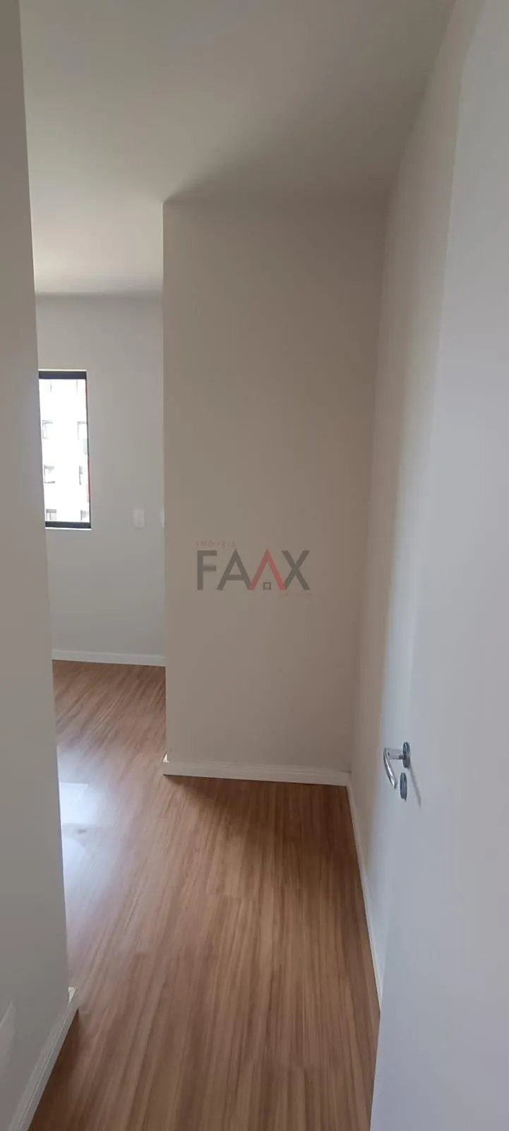 Imagem Apartamento 2 Quartos para Locação no Vista Batel com Sacada e Churrasqueira