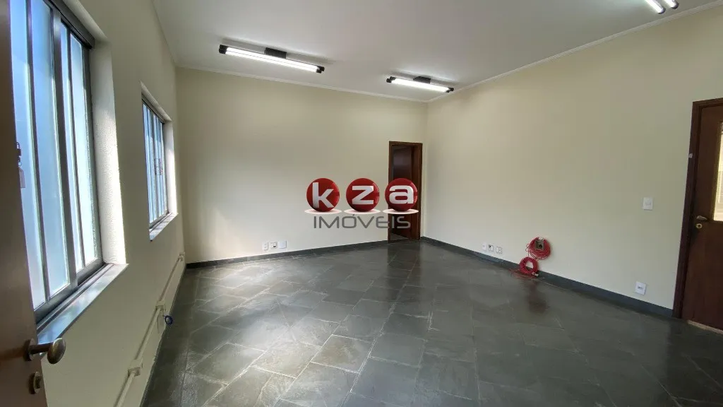 Imagem Galpão Industrial Completo para Locação em Valinhos-SP - Chácaras São Bento 6 banheiros, 8 vagas, 3.236,32 m² - Localização Estratégica!