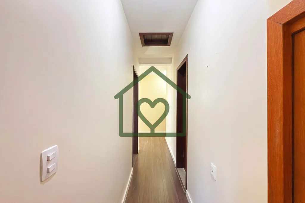 Imagem Está excelente casa destaca-se pelo conforto, amplitude e excelente distribuição dos ambientes, i...