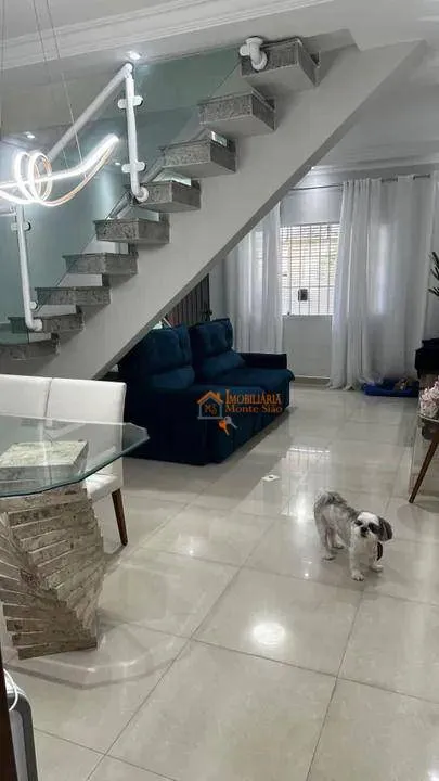 Imagem Sobrado com 3 dormitórios à venda, 200 m² por R$ 958.500,00 - Jardim Aida - Guarulhos/SP