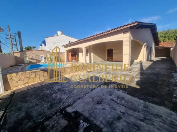 Imagem Casa com 3 dormitórios à venda, 285 m² - Prainha/Martim de Sá - Caraguá.