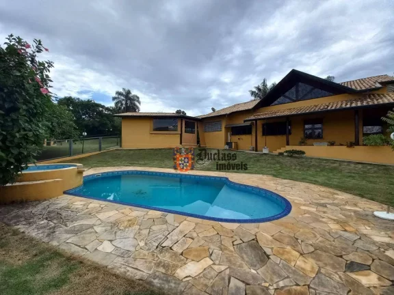 Imagem Chácara com 3 dormitórios à venda, 1850 m² por R$ 1.950.000,00 - Condomínio Residencial Vila Rica - Bragança Paulista/SP