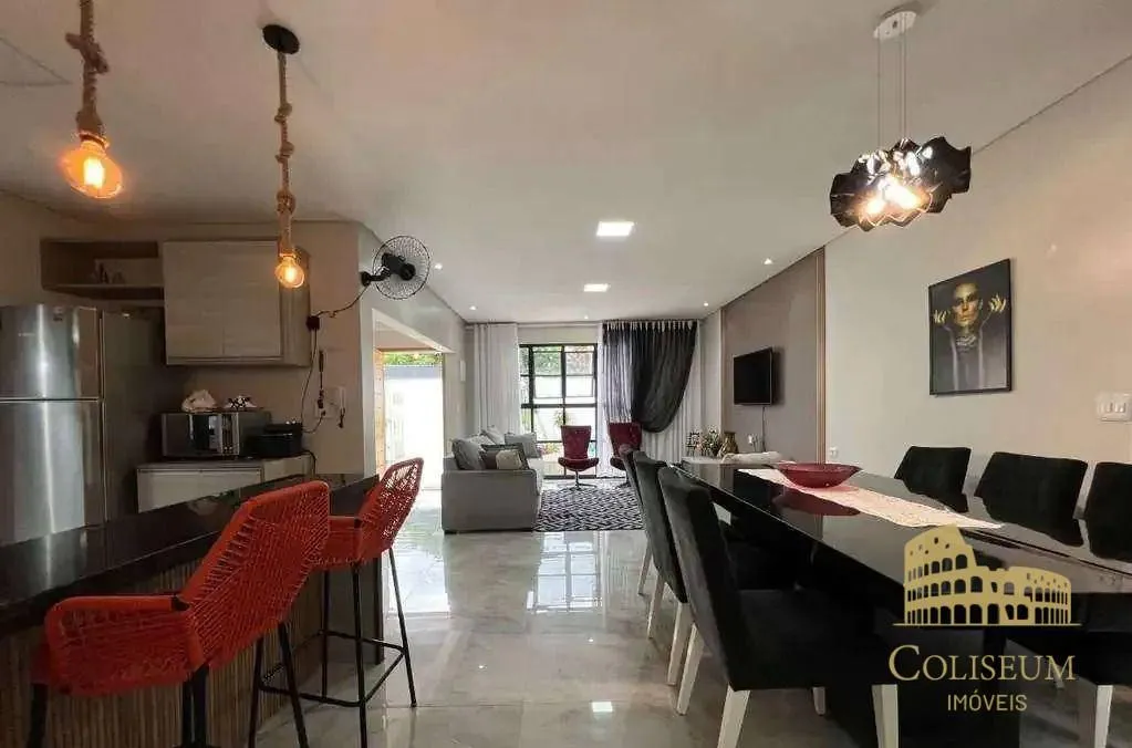 Imagem Casa a venda com 3 dormitórios e Piscina no Real