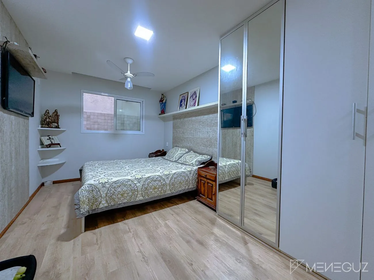Imagem Apartamento 4 Quartos de frente para o mar com área externa!
