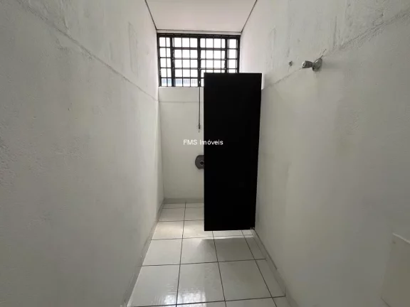 Imagem Galpão Comercial Para Locação na Vila Leopoldina, São Paulo-SP: 660m², 14 Vagas de Garagem!
