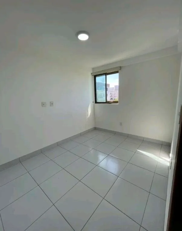 Imagem Apartamento com 3 quartos, suíte, elevador, piscina e 2 vagas em Intermares, próximo à Praça do Bela Vista.