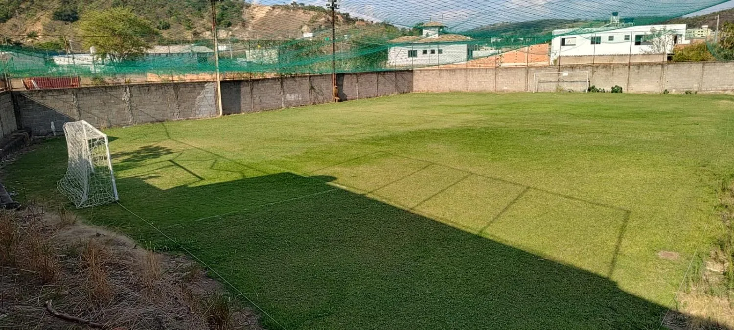 Imagem Vendo uma excelente chácara em Itaúna/MG, com 3.500 m²,