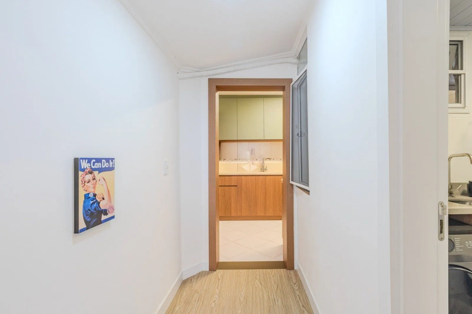 Imagem Apartamento de 3 dormitórios á venda no Bairro Cristal, Porto Alegre