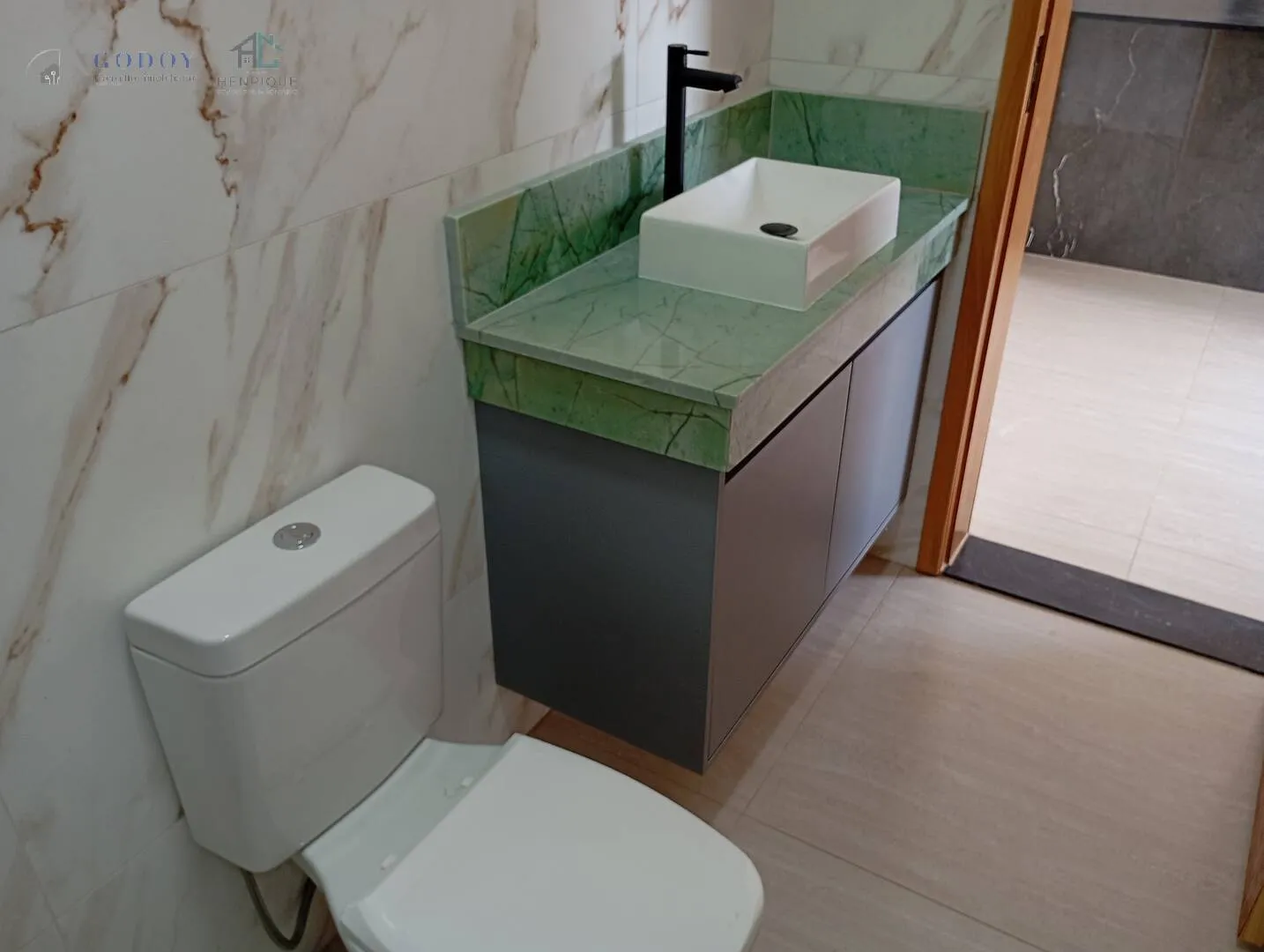 Imagem "Oportunidade em condomínio fechado - conforto e segurança!"